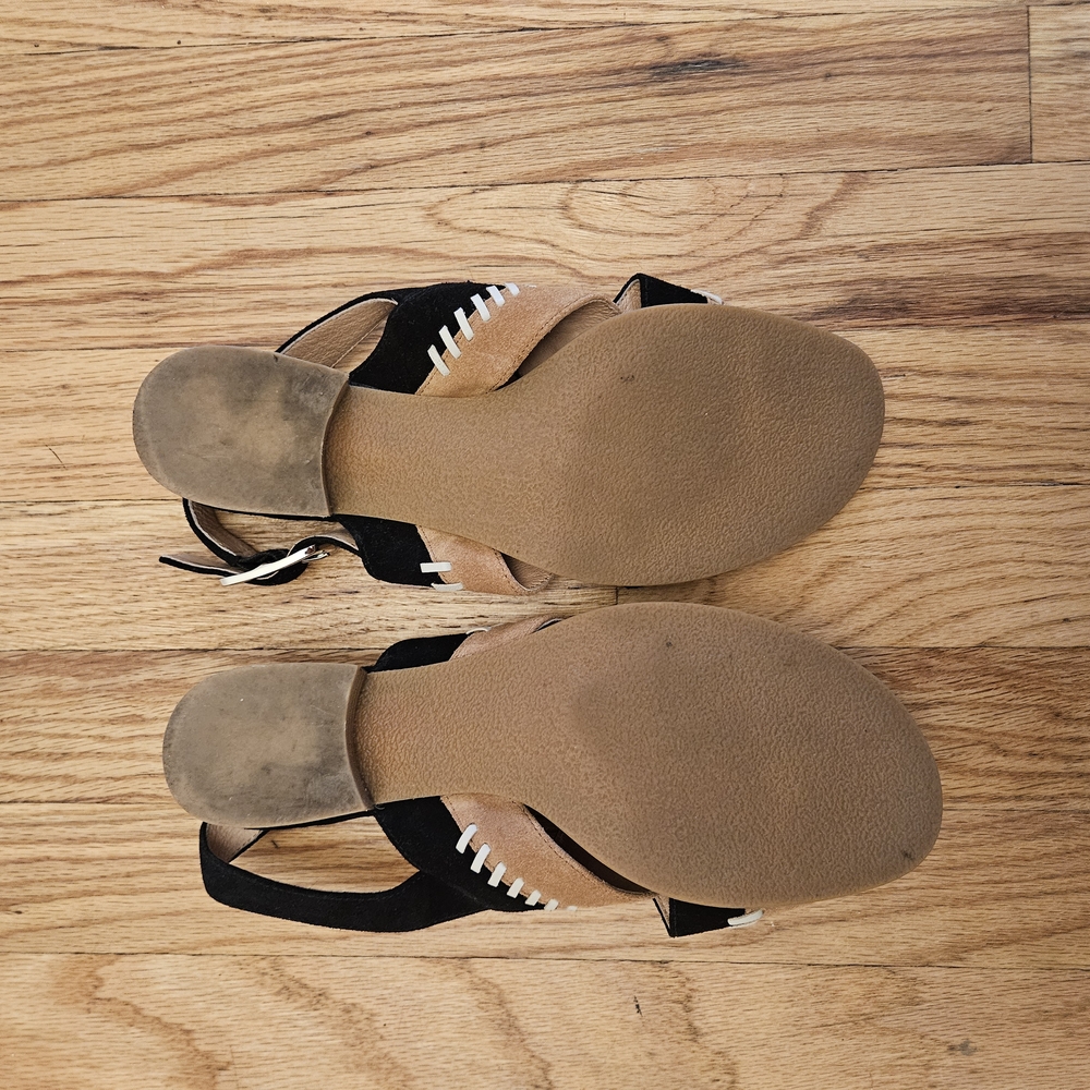 Jack Rogers Women's Black and Tan Sandals - Picture 2 of 5